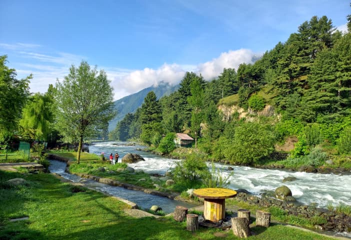 Mesmerizing Kashmir — gallery view 7