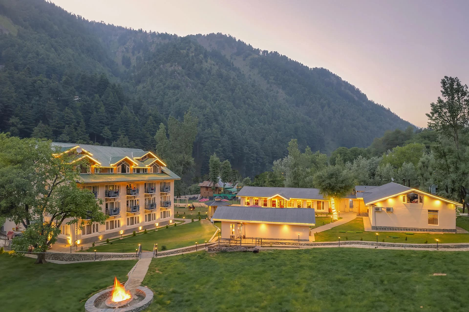 Welcome Resort Pahalgam / Royal Grandiose / similar